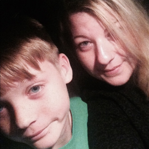 Meet your Posher, Deborah - Picture 3 of 8